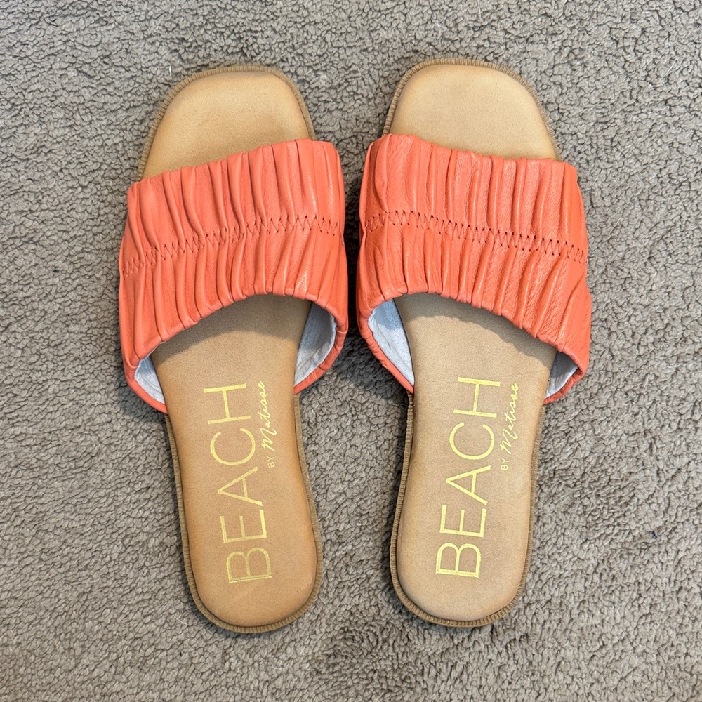 Women’s Matisse Coral Slide Sandals new size 8
